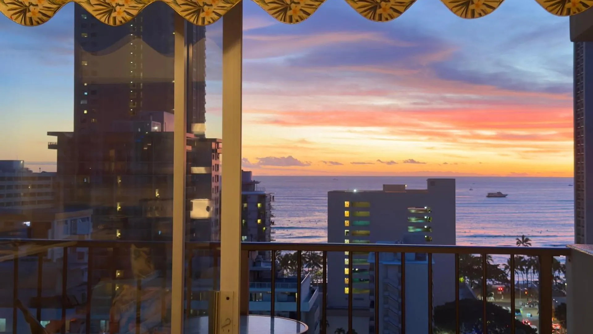 Jenny'S Cottage Waikiki Гонолулу